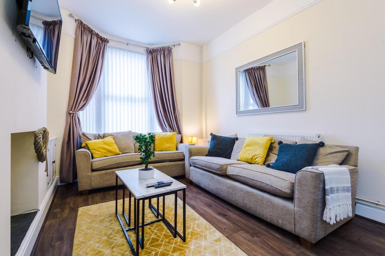 Finchley House Lovely House In Anfield, 2 Minutes Walk From The Stadium, Parking And Wifi Villa Liverpool Exterior foto
