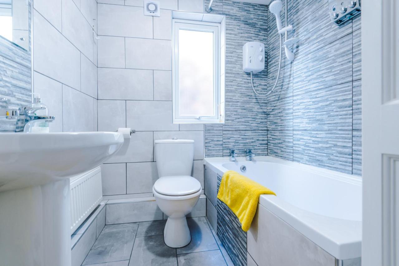 Finchley House Lovely House In Anfield, 2 Minutes Walk From The Stadium, Parking And Wifi Villa Liverpool Exterior foto